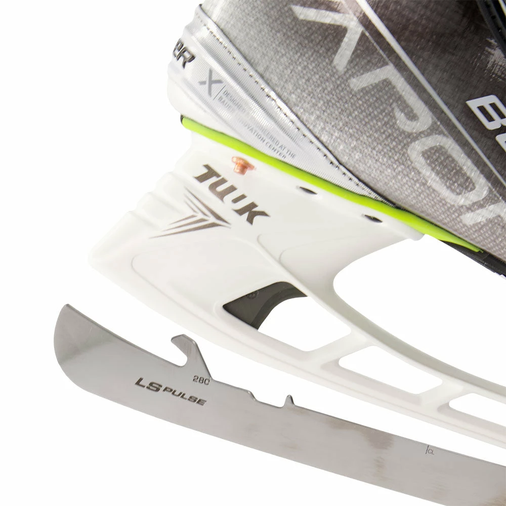 BAUER VAPOR HYPERLITE INTERMEDIATE HOCKEY SKATES 17 BAUER VAPOR HYPERLITE INTERMEDIATE HOCKEY SKATES - Image 15