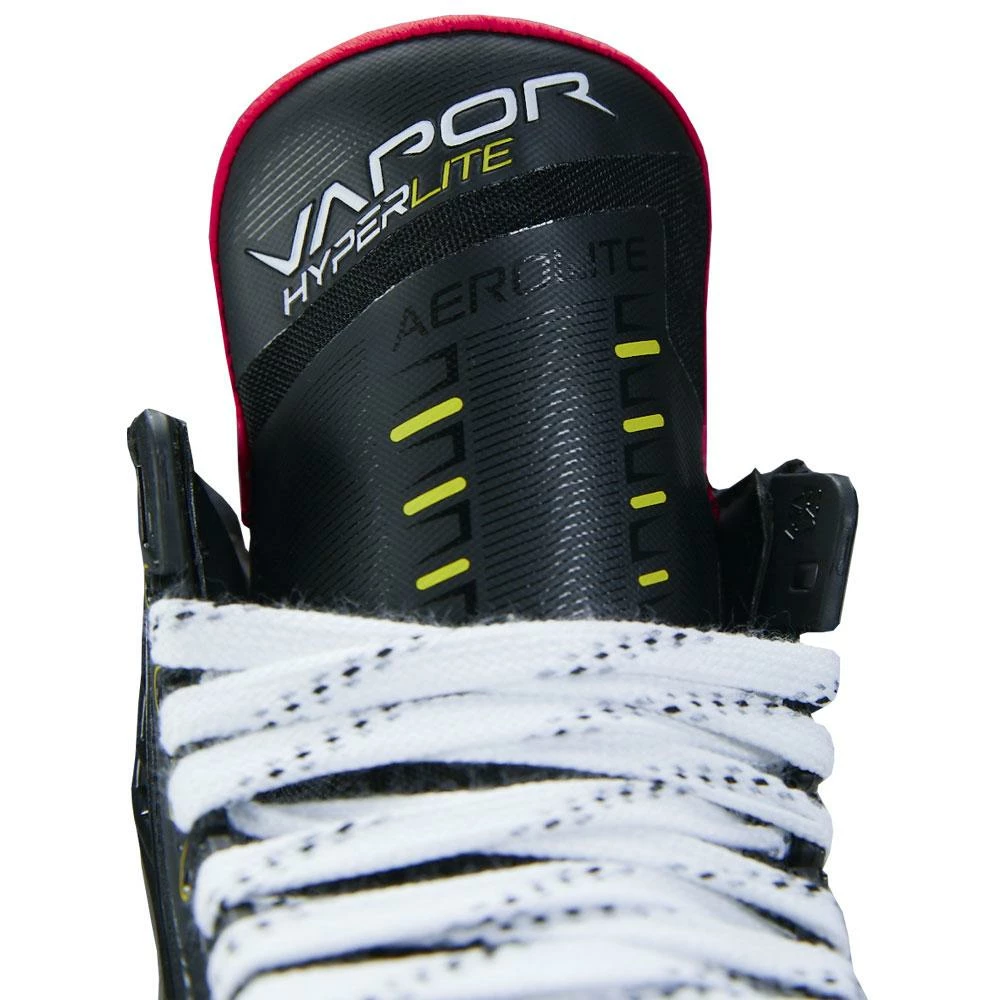 BAUER VAPOR HYPERLITE INTERMEDIATE HOCKEY SKATES 14 BAUER VAPOR HYPERLITE INTERMEDIATE HOCKEY SKATES - Image 12